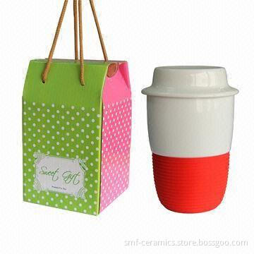 Promotional Single-walled Mug with Silicone Sleeve, Made of Porcelain